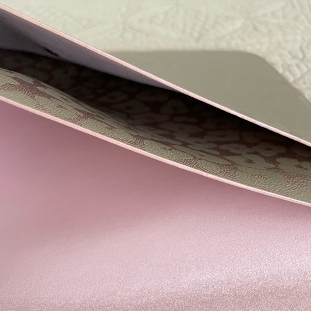 Hollis Leopard Print Laptop Sleeve in Metallic Gold - Picture 7 of 10
